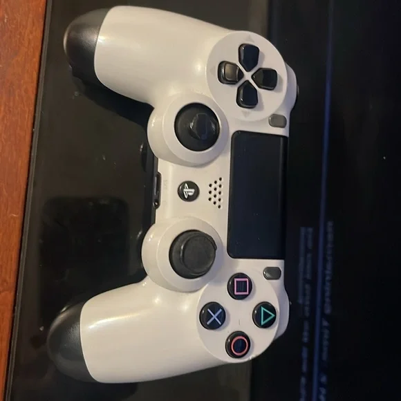 PS4, Gaming headset, white black controller
